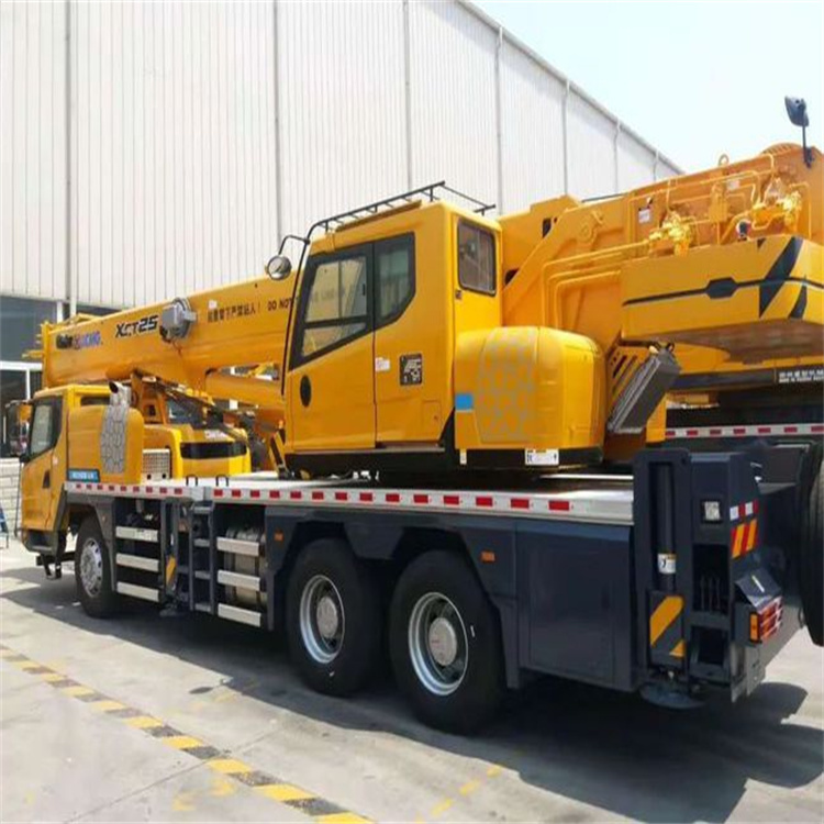 盐边离这最近出租吊车电话